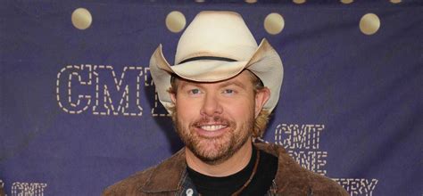 did toby keith stop chemotherapy.